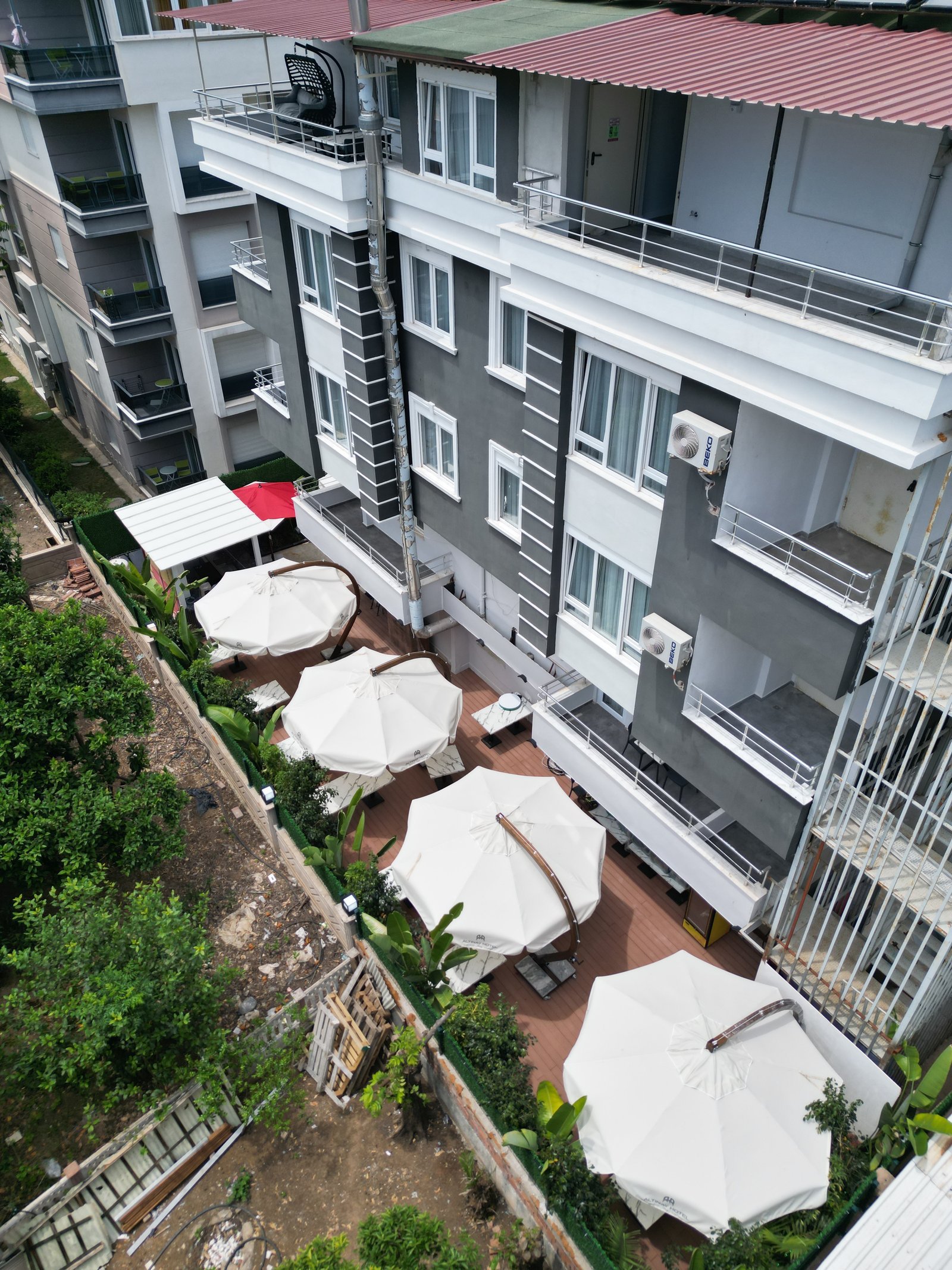 Altınay Hotel Antalya kuşbakışı drone görünümü